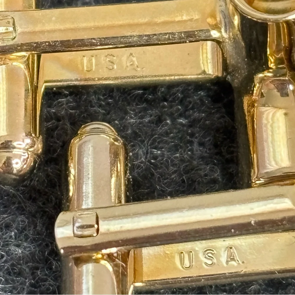 Hickok NIB Gold/Brass-Tone T-Connector Pipe Shaped Cuff Links